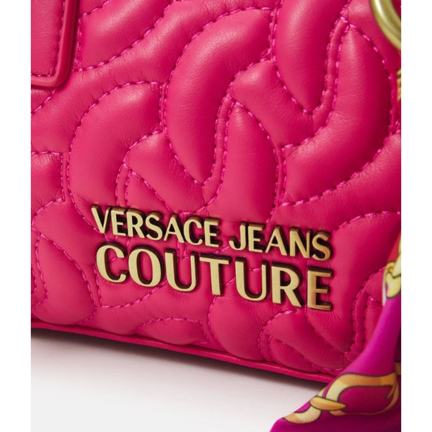 Versace Jeans Posete
